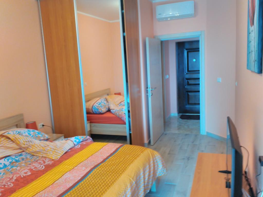 Apartment Sea Space Dobra Voda Exterior photo